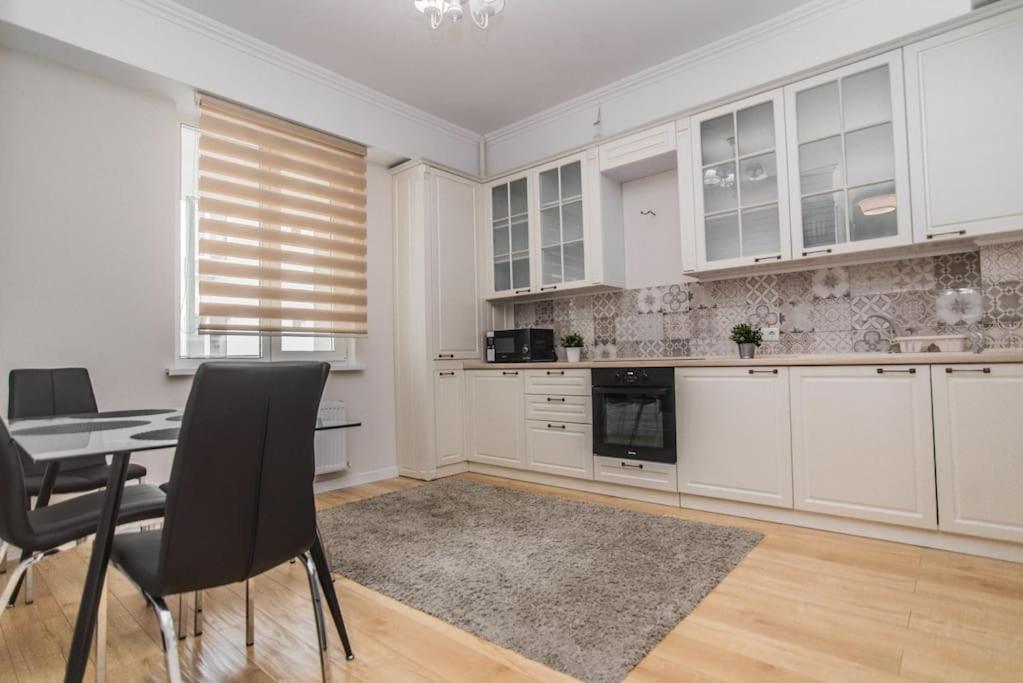 Grand Excelent New Ultra Central Apartments Кишинів Екстер'єр фото