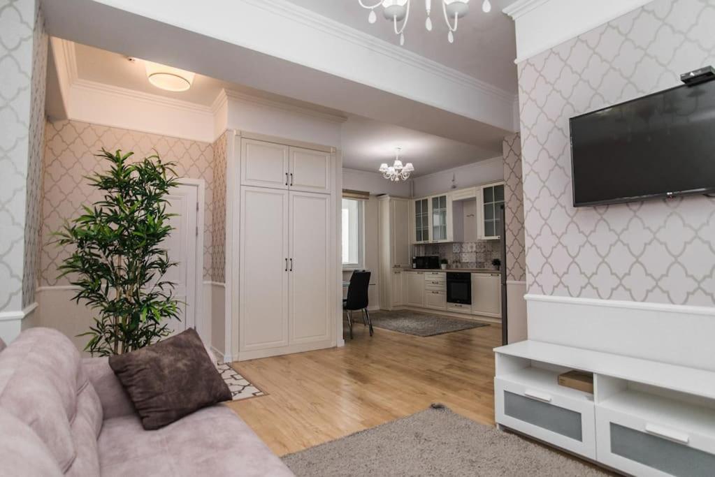 Grand Excelent New Ultra Central Apartments Кишинів Екстер'єр фото