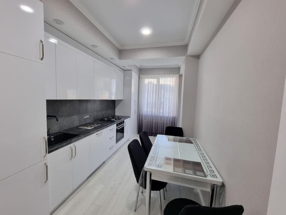 Grand Excelent New Ultra Central Apartments Кишинів Екстер'єр фото
