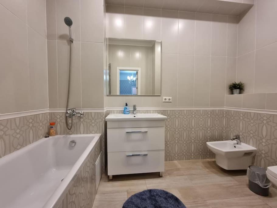 Grand Excelent New Ultra Central Apartments Кишинів Екстер'єр фото