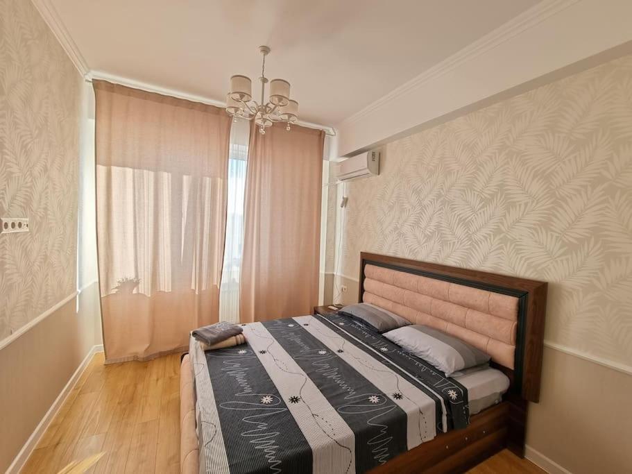 Grand Excelent New Ultra Central Apartments Кишинів Екстер'єр фото