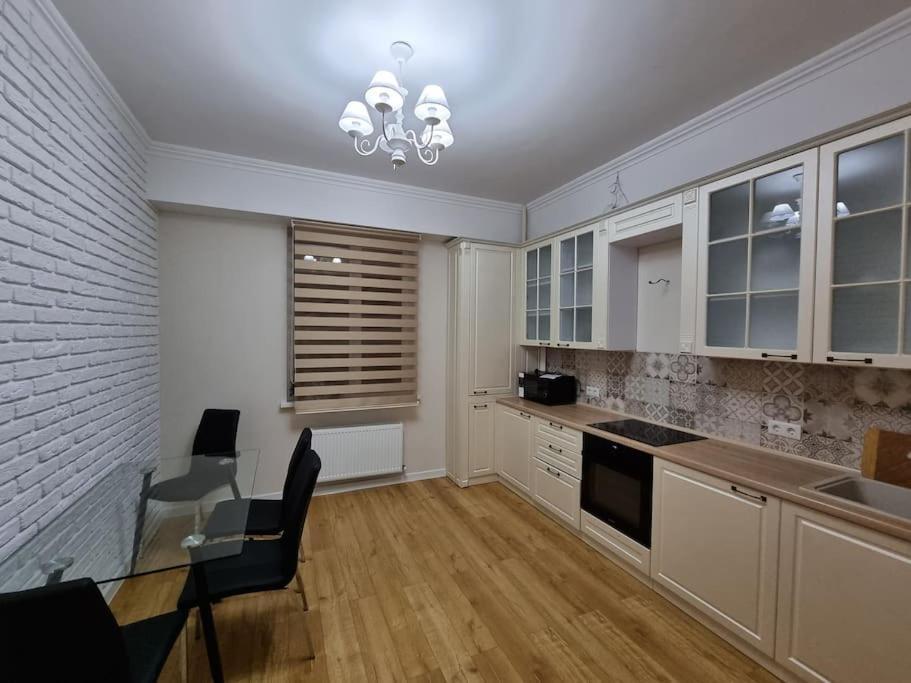 Grand Excelent New Ultra Central Apartments Кишинів Екстер'єр фото