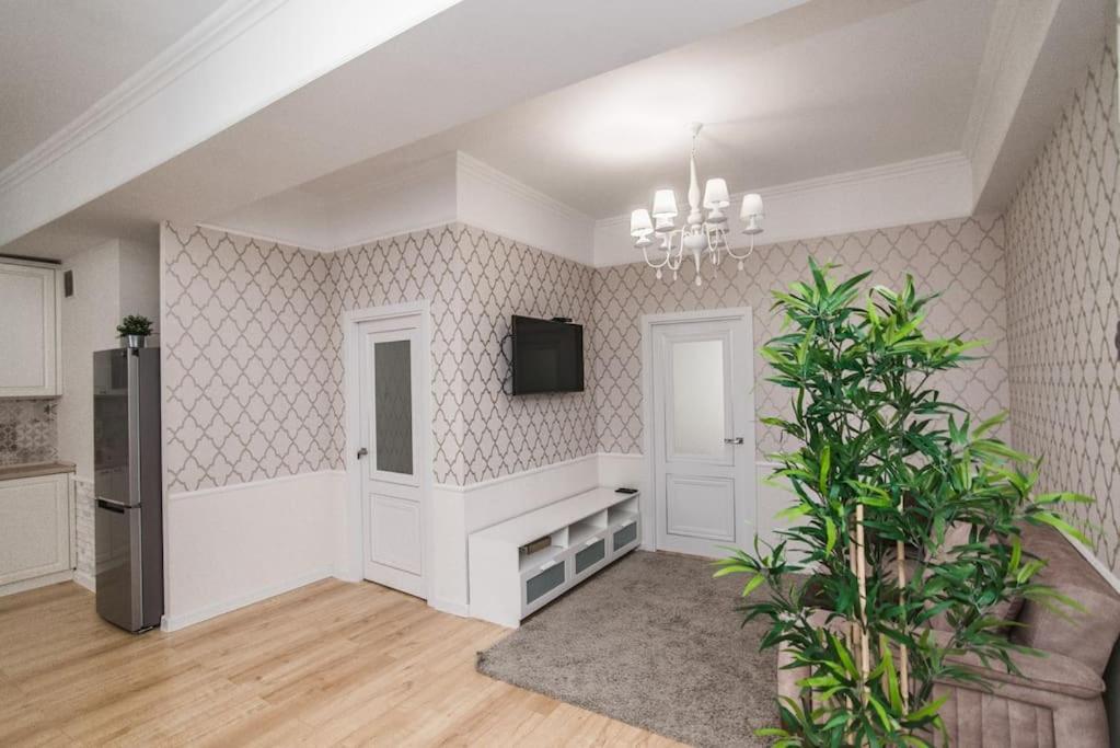 Grand Excelent New Ultra Central Apartments Кишинів Екстер'єр фото