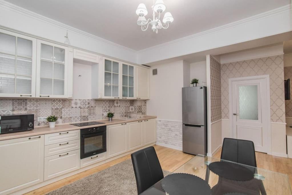 Grand Excelent New Ultra Central Apartments Кишинів Екстер'єр фото