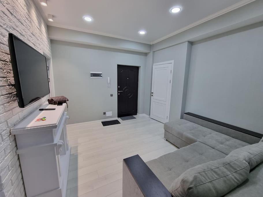 Grand Excelent New Ultra Central Apartments Кишинів Екстер'єр фото