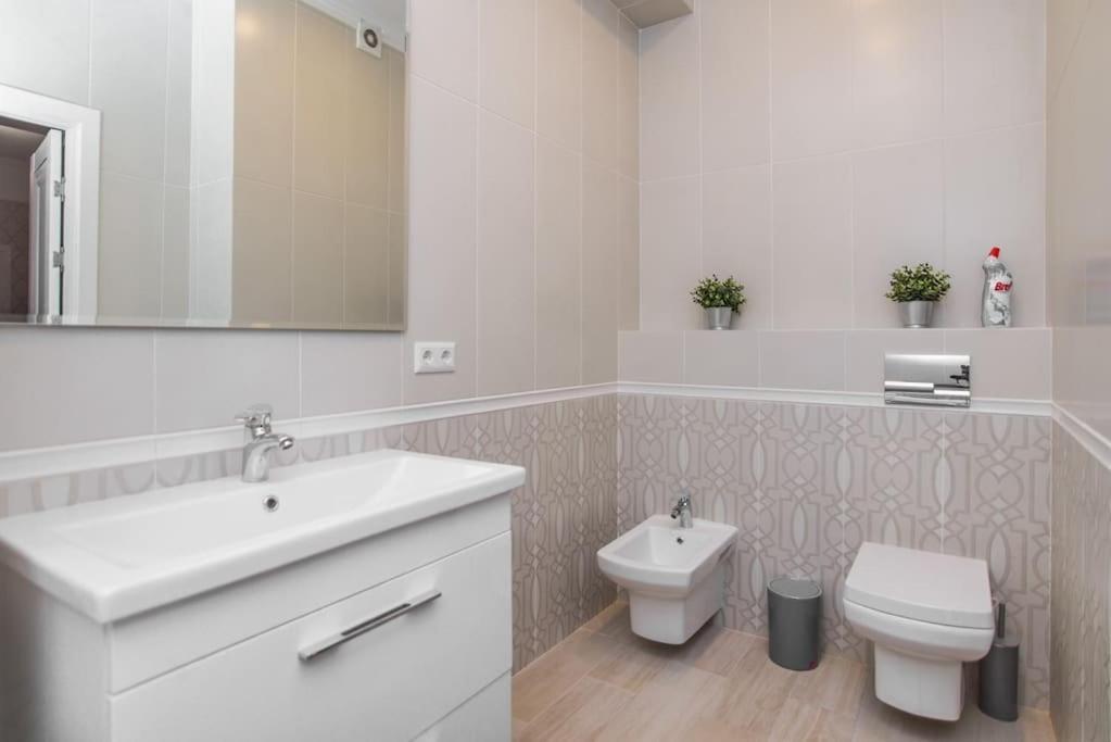 Grand Excelent New Ultra Central Apartments Кишинів Екстер'єр фото