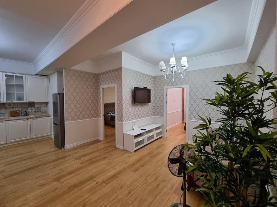 Grand Excelent New Ultra Central Apartments Кишинів Екстер'єр фото