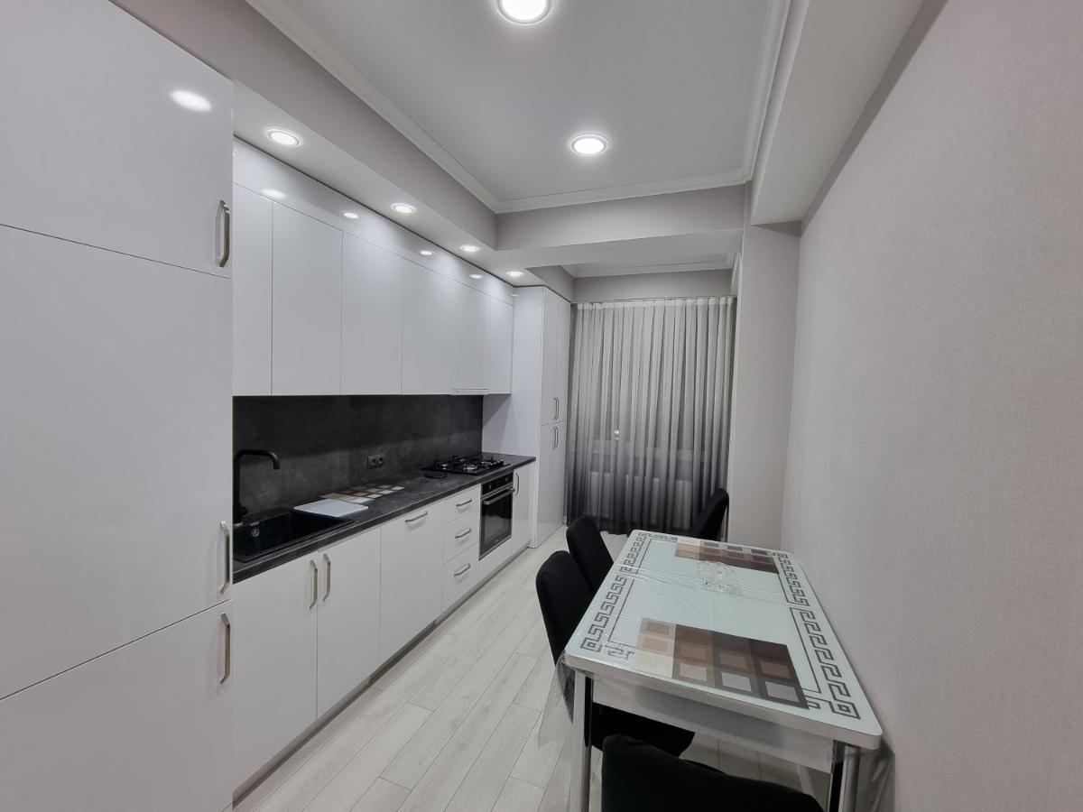 Grand Excelent New Ultra Central Apartments Кишинів Екстер'єр фото